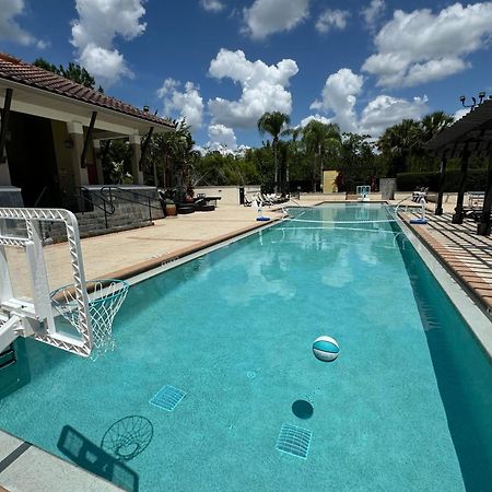 Luxurious 4Br Townhome - 5 Minutes From Disney Orlando Exterior photo